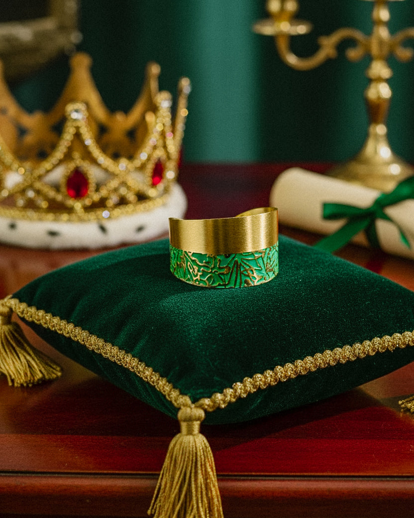 AGNI Two Toned Cuff Bracelet Green